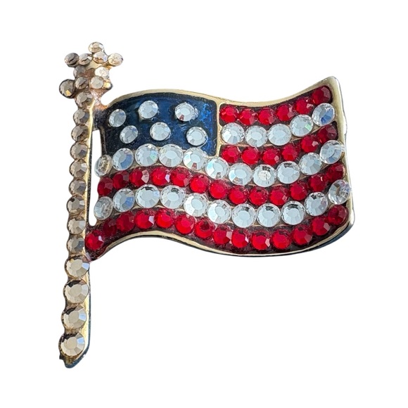 United States of America Gold Tone Flag Brooch Pin Patriotic Holiday Jewelry - Picture 1 of 5